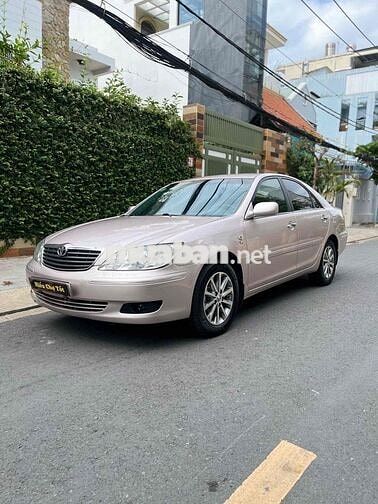Toyota Camry 3.0V chính chủ hồ sơ cầm tay