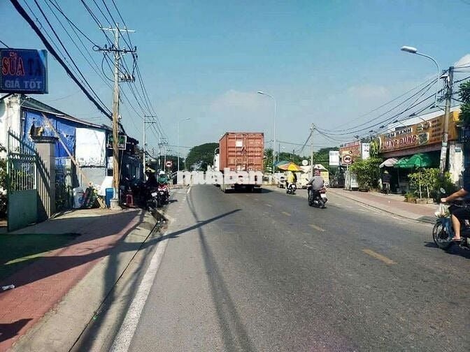 Chính Chủ Cần Bán Kho Mặt Tiền Đường 826