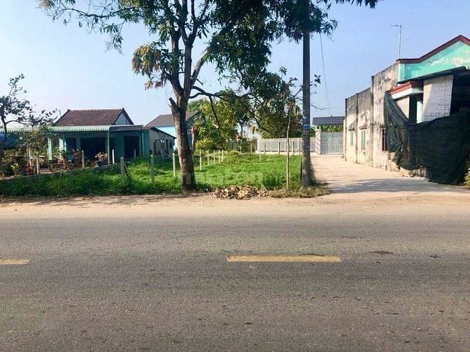CG đất xã TLT 139m2 ONT xây dựng ngay chỉ 980 triệu còn bớt lộc.