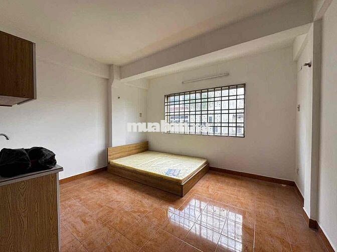 PHÒNG MỚI XÂY CHỈ 2TR5. GẦN ĐH HUFLIT