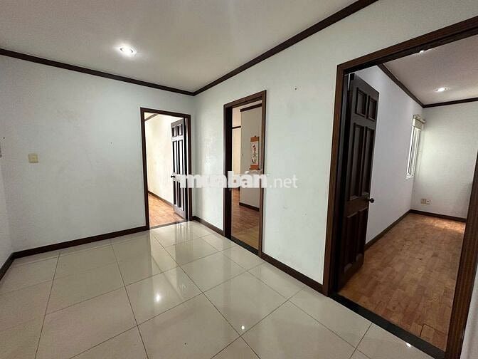 Cần bán căn hộ chung cư Quốc Cường Gia Lai 1, 3PN nhà rộng,view thoáng