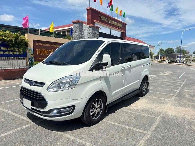 Ford Tourneo Titanium 2.0 AT 2021 Trắng 92000 km