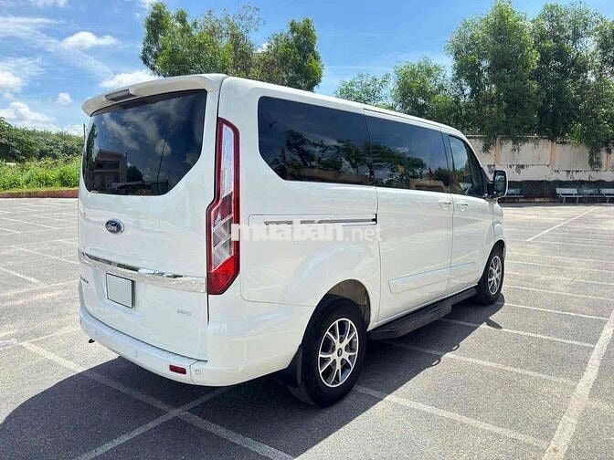 Ford Tourneo Titanium 2.0 AT 2021 Trắng 92000 km