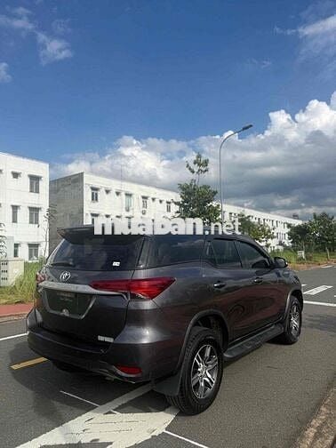 Toyota Fortuner 2017 Xám Số sàn