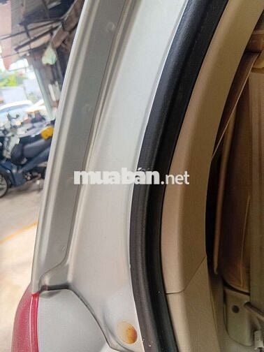 Toyota Innova 2.0E 2015 Số sàn Bạc