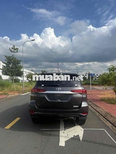 Toyota Fortuner 2017 Xám Số sàn
