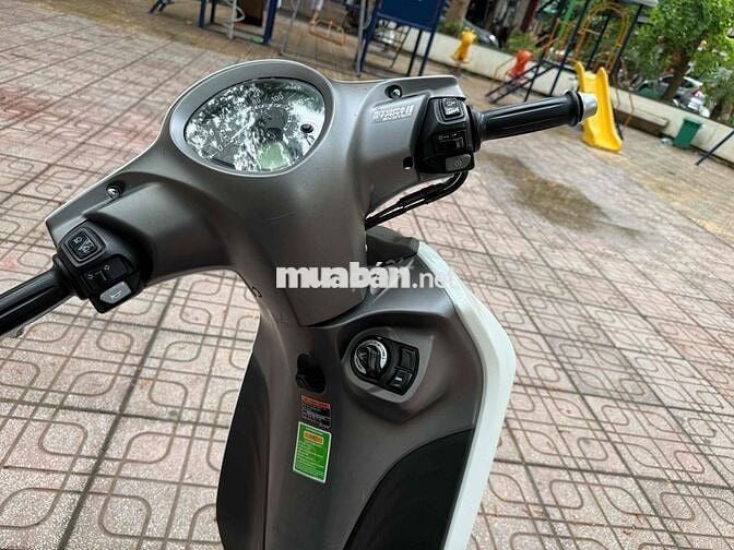 Yamaha Janus Smartkey 2024 Trắng 29BD