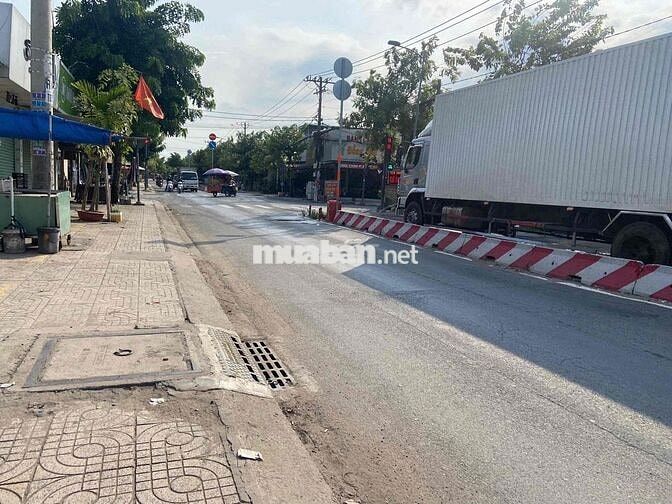 cho thuê nhà MT đường Nguyễn Văn Bữa, 11x10m