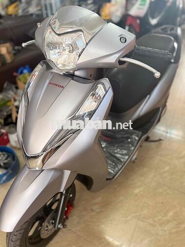 Honda Lead 2024 Bạc