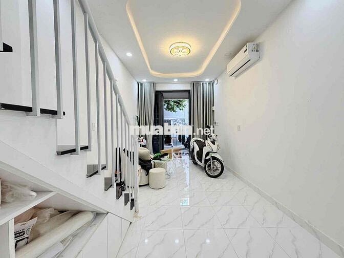 SÁT MẶT TIỀN HUỲNH VĂN BÁNH – HẺM XE HƠI 7 CHỖ TỚI CỬA – CHỈ 6.4 TỶ