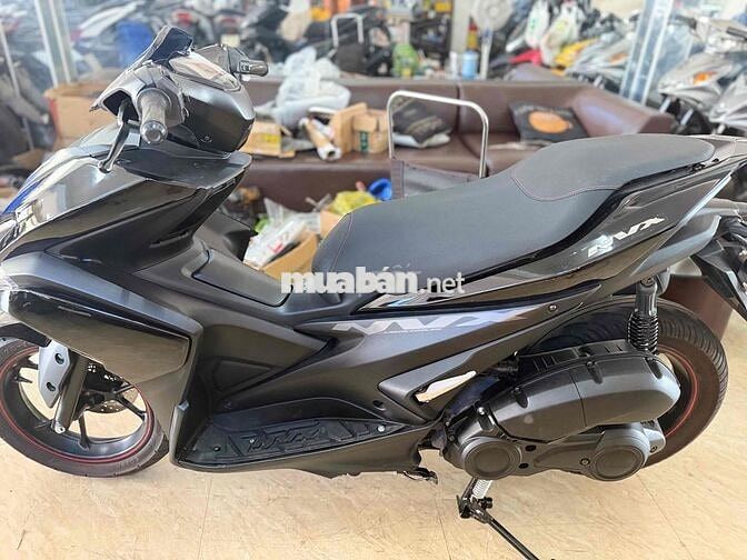 Yamaha NVX ABS Đen