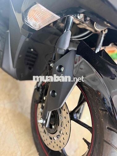Yamaha NVX ABS Đen