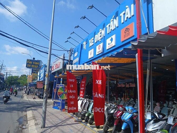 Cần tuyển thợ sửa xe tay ga- SH Ý Tấn Tài (VL)