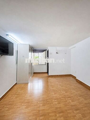 Căn Hộ 60m² Có Tầng Lửng, 2WC Hai Giếng Trời 