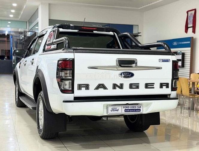 Ford Ranger 2021 2.2L XLS 4x2 AT Trắng