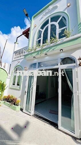 Nhà Đúc 2 Tầng 3PN Giáp Q12 – Xe Hơi Tận Nhà – Nhỉnh 1 Tỷ