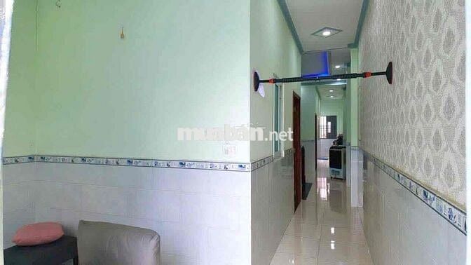 Chính chu chuyển chổ ở cần bán nhà ở Chợ Đông Hoà, sát Uỷ Ban Đông Hoà