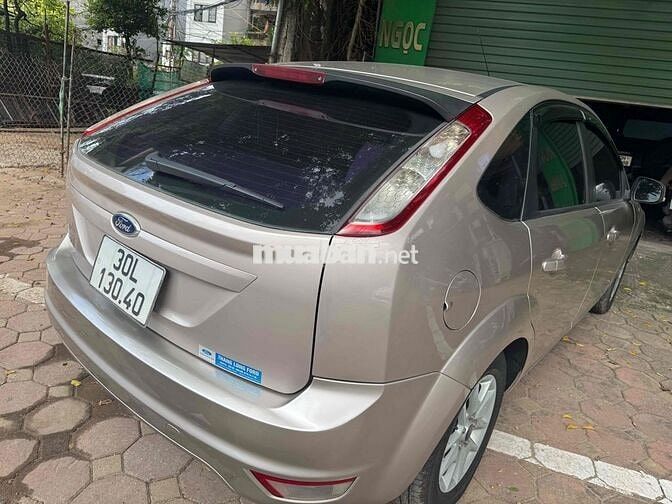 Ford Focus 2010 1.8 AT Vàng cát
