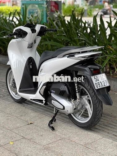 Honda SH 125 CBS 2022 Trắng bạc 7.000km Bstp 9Chu