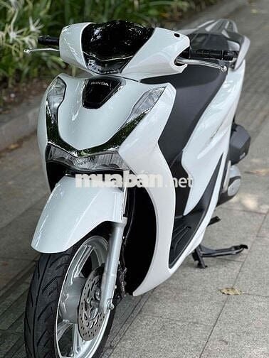 Honda SH 125 CBS 2022 Trắng bạc 7.000km Bstp 9Chu