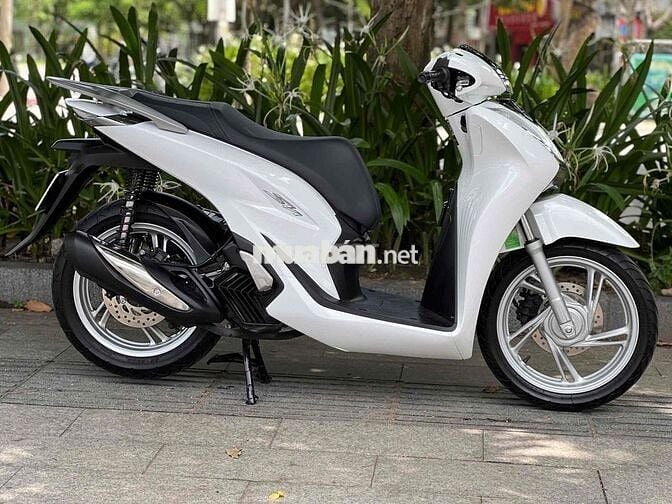 Honda SH 125 CBS 2022 Trắng bạc 7.000km Bstp 9Chu