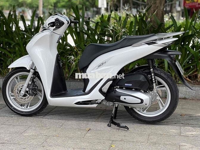 Honda SH 125 CBS 2022 Trắng bạc 7.000km Bstp 9Chu