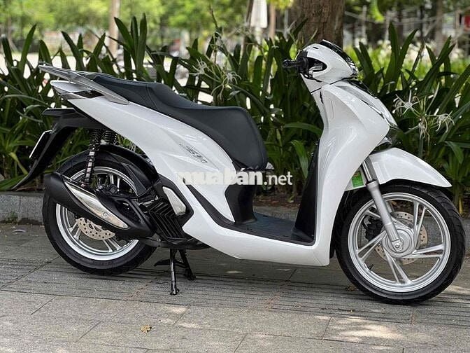 Honda SH 125 CBS 2022 Trắng bạc 7.000km Bstp 9Chu