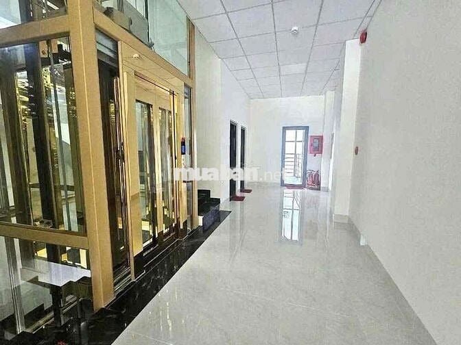 CHỦ GỬI CHO THUÊ TOÀ NHÀ 5 LẦU CÓ THANG MÁY - MẶT TIỀN ĐƯỜNG 30/4