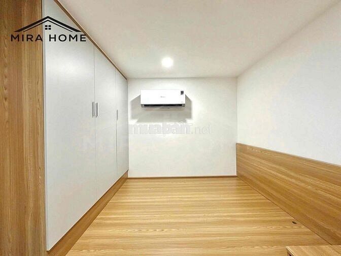 CHDV có Gác mặt Tiền Lâm Văn Bền ( ngay UFM )