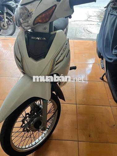 Honda Wave 100 Trắng