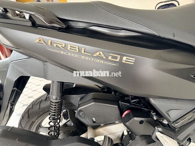 Honda Air Blade Đặc biệt 2023 Đen nhám 18700 km