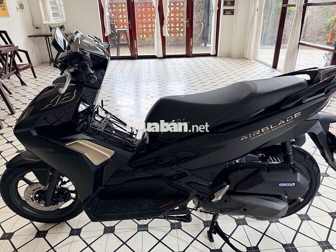 Honda Air Blade Đặc biệt 2023 Đen nhám 18700 km