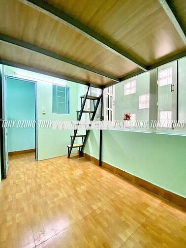 PHÒNG CÓ GÁC & CỬA SỔ TRỜI SIÊU RẺ- CHỈ 2.1TR- GẦN BV 175, SÂN BAY TSN