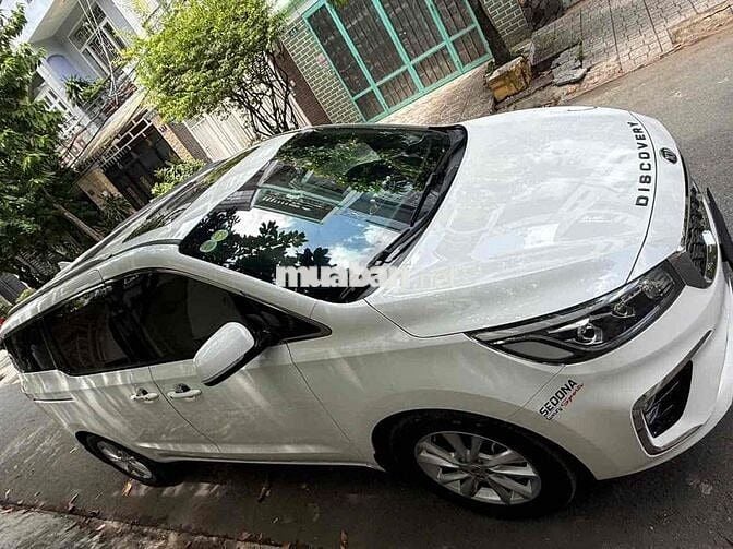 Kia Sedona 2019 Bản full , máy dầu màu Trắng