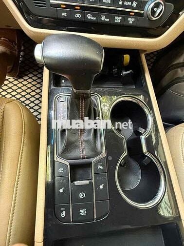 Kia Sedona 2019 Bản full , máy dầu màu Trắng
