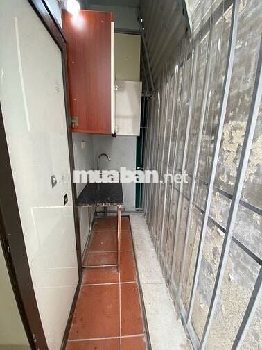 CHO THUÊ CĂN HỘ STUDIO SIÊU ĐẸP CỬA SỔ THOÁNG NGAY TRẦN THÁI TÔNG
