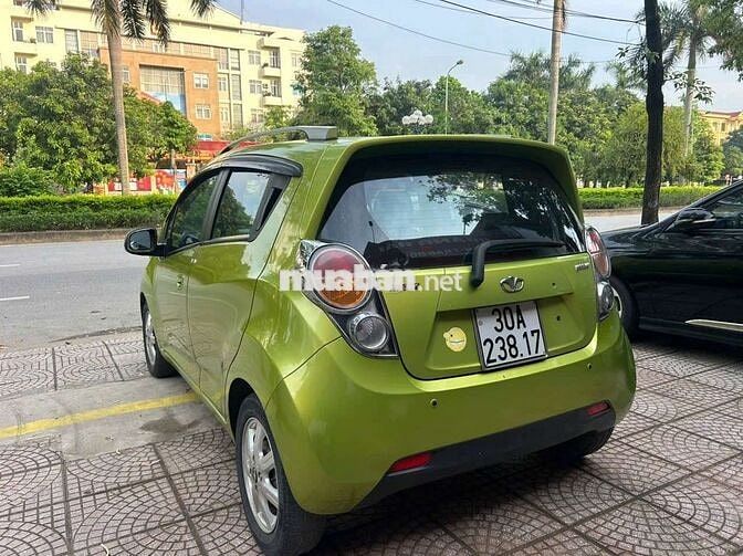 Chevrolet Spark 2024 Số tự động Xanh lá