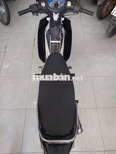 Yamaha Sirius RC Đen trắng