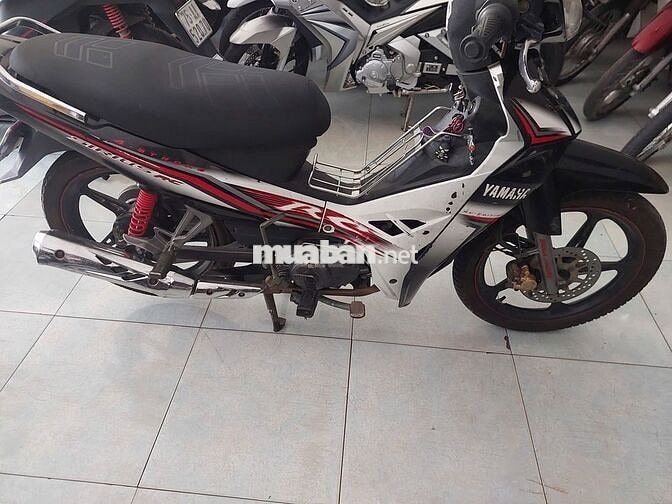 Yamaha Sirius RC Đen trắng