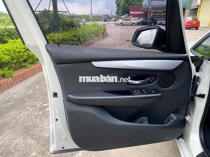 BMW 218i 2015 Xăng Tự động Trắng