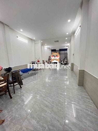 CHO THUÊ TOÀ NHÀ 3 TẦNG MẶT TIỀN LÊ VĂN HIẾN SÁT BÙI TÁ HÁN