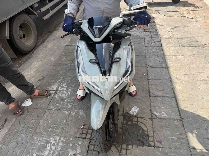 vario 150cc như hình màu xăm xi măng chính chủ