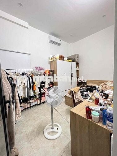 CHO THUÊ TOÀ NHÀ 3 TẦNG MẶT TIỀN LÊ VĂN HIẾN SÁT BÙI TÁ HÁN