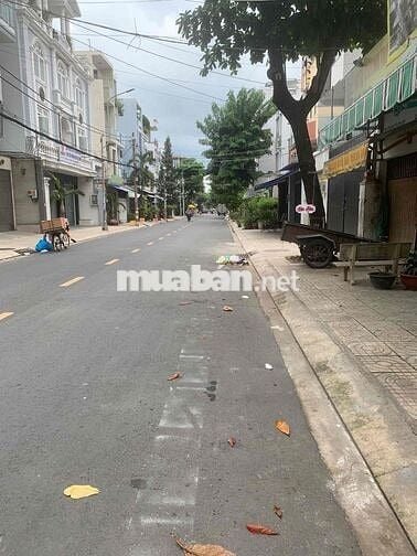 Chủ kẹt Bank bán gấp MTNB Lê Sao. Dt 3.5 x 17m. Nhà cấp 4