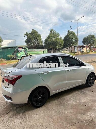 Hyundai i10 2018 Số sàn Bạc