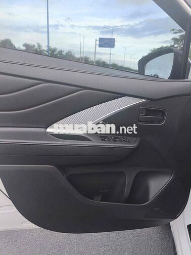 Mitsubishi Xpander Eco Trắng Số tự động