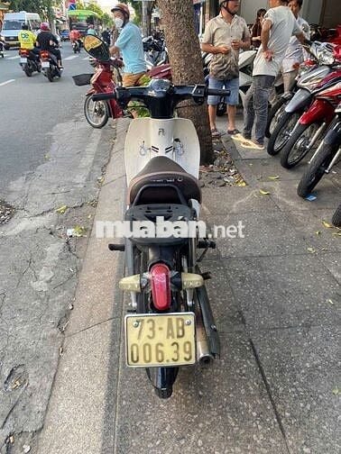 Honda Cub 50cc 2023 Đen, Trắng Đã sử dụng