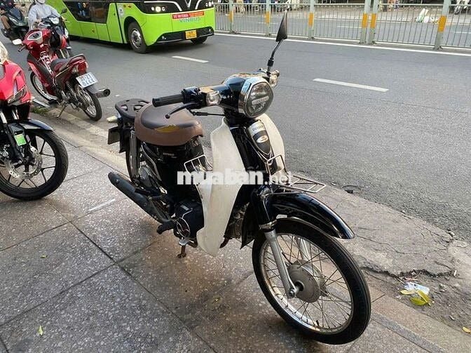 Honda Cub 50cc 2023 Đen, Trắng Đã sử dụng