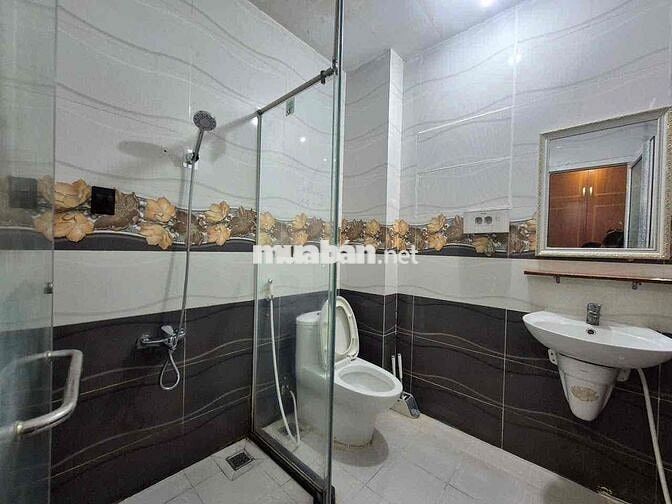 Cho thuê nhà mặt tiền Đặng Thuỳ Trâm. Diện tích 5x20m. Giá 40tr/tháng