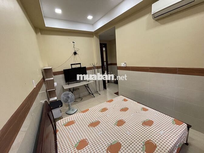[Chính Chủ] cho thuê căn hộ mini Quận 10, 127m2, 2PN, 2WC, thang máy.